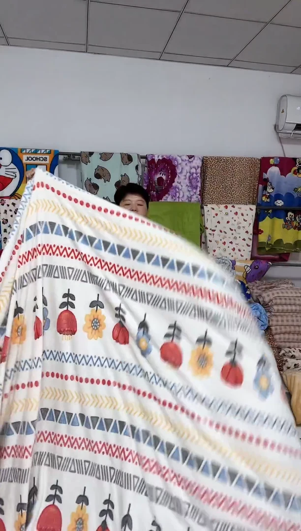 法兰绒2x2.3双面绒成品毯