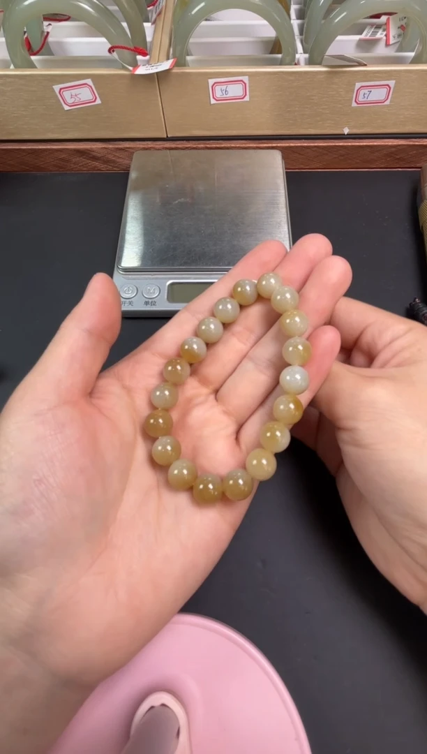 【闪购商品】和田玉手串未镶嵌若羌微色差卡10