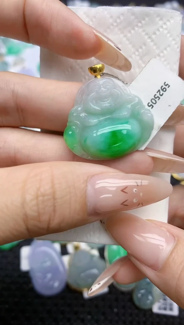 翡翠18K金镶嵌颈饰415   天然翡翠A货