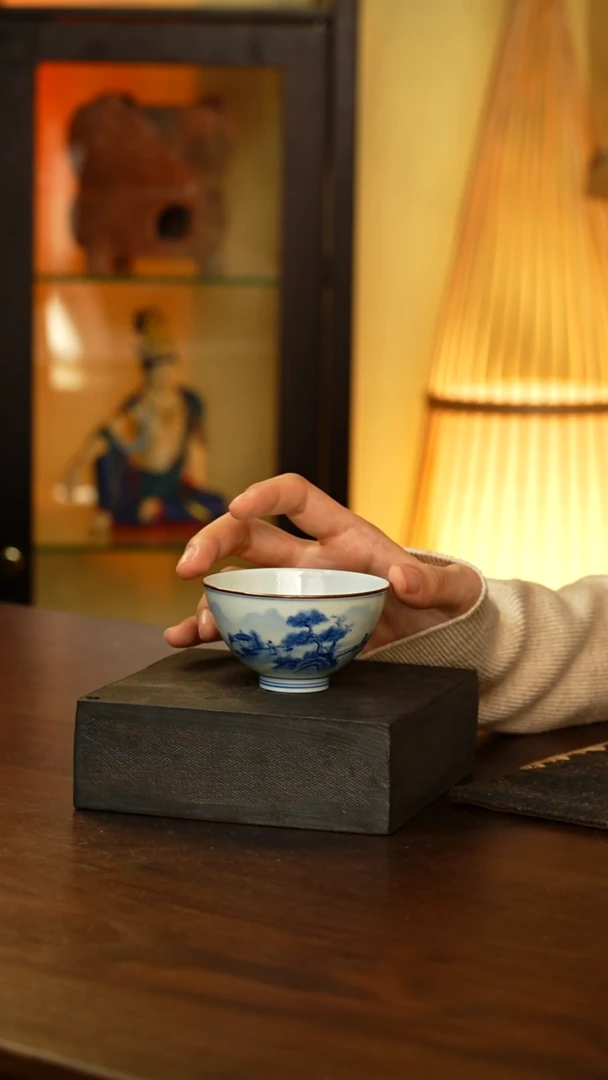 包铜青花山水大杯