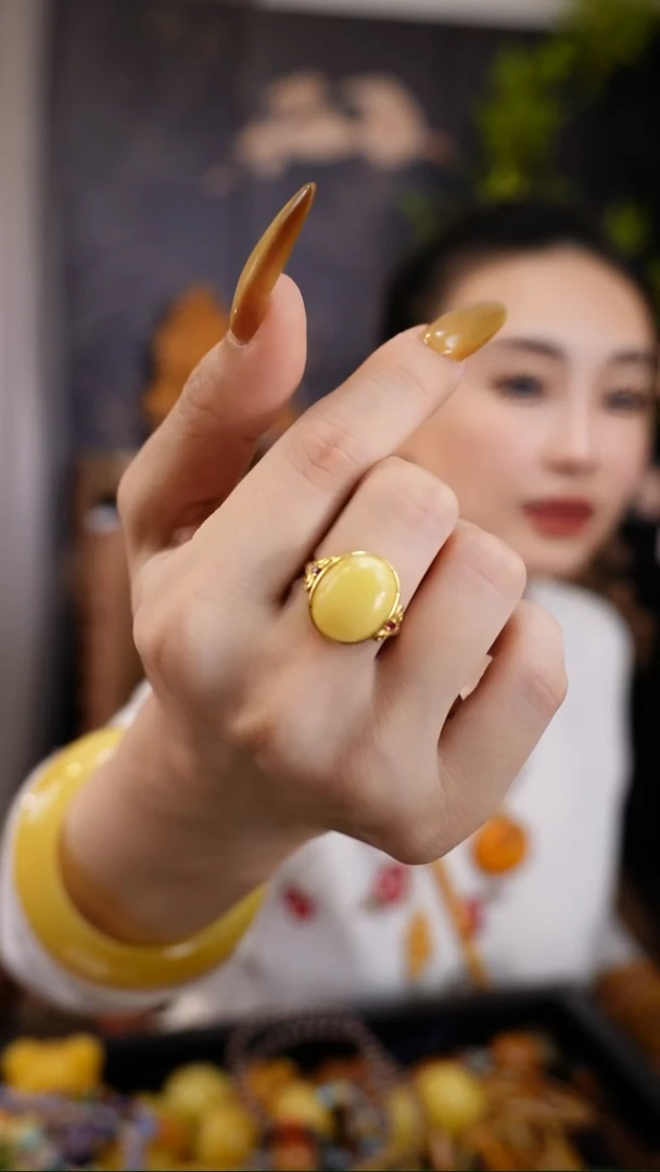 银S925镶嵌琥珀戒指戒指