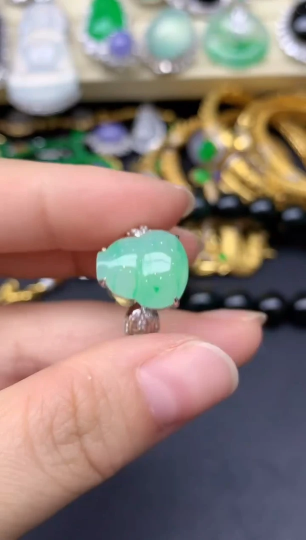 18K金镶嵌戒指翡翠302-雪姐翡翠天天见1