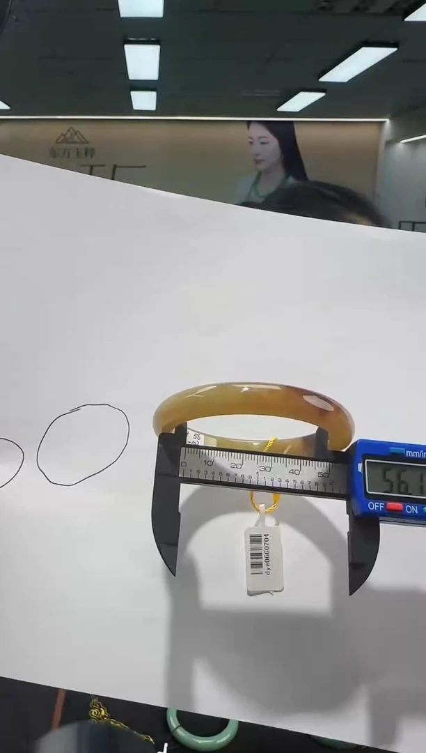 和田玉手镯未镶嵌多样性发货 拍一发一