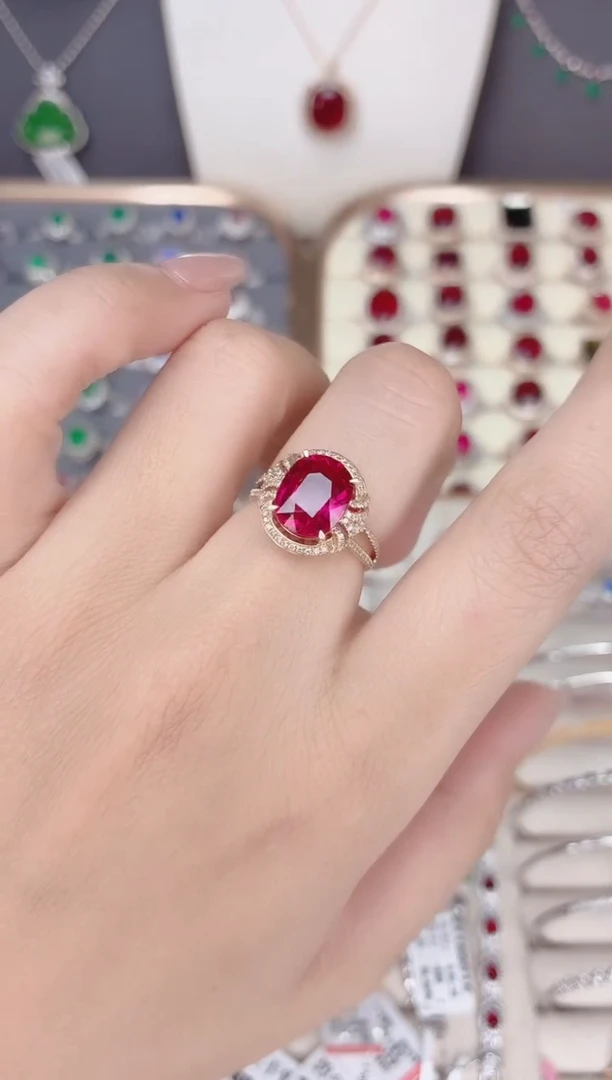 18K金镶嵌碧玺戒指碧玺3.81CT