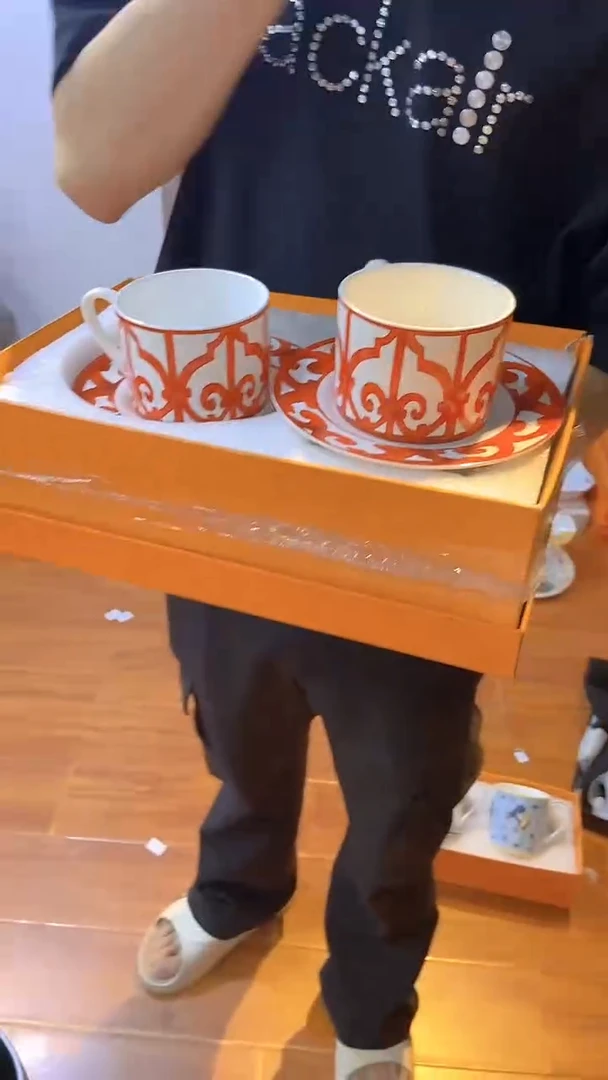 杯鸿辉家品牌瓷器，京东包邮！