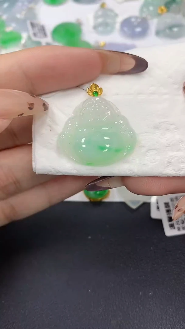 颈饰18K金镶嵌翡翠a货假一赔三支持复检百元上9元证书费自理