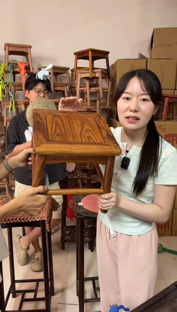 花梨木类刺猬紫檀高档小方凳