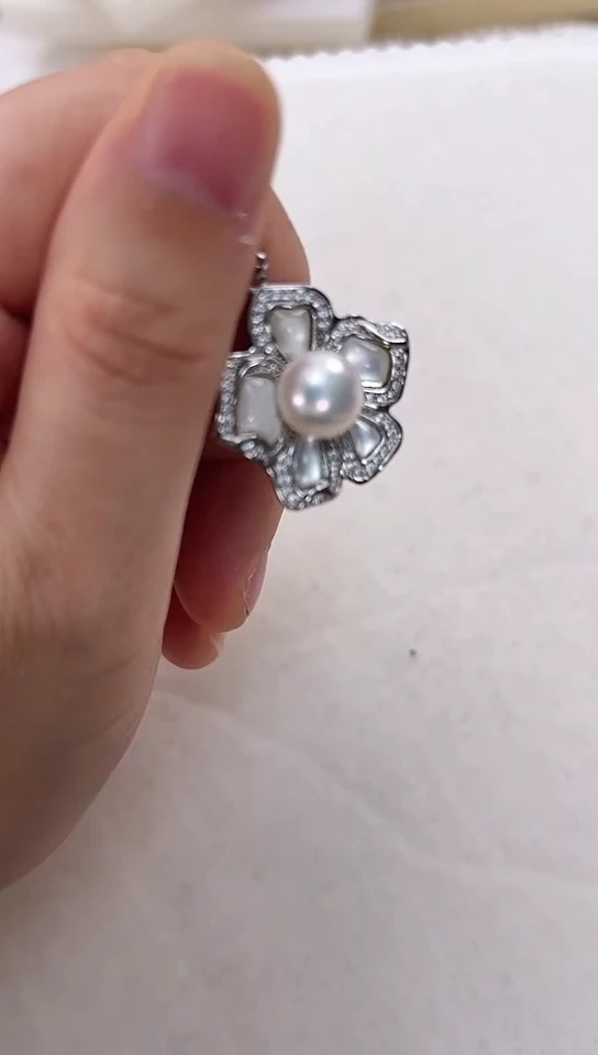 【闪购商品】淡水珍珠颈饰合金五福花