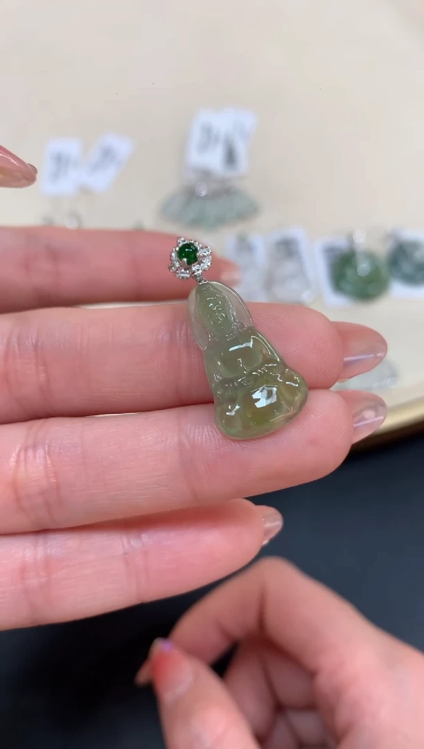 【闪购商品】翡翠吊坠(不含链)18K金镶嵌A610|980