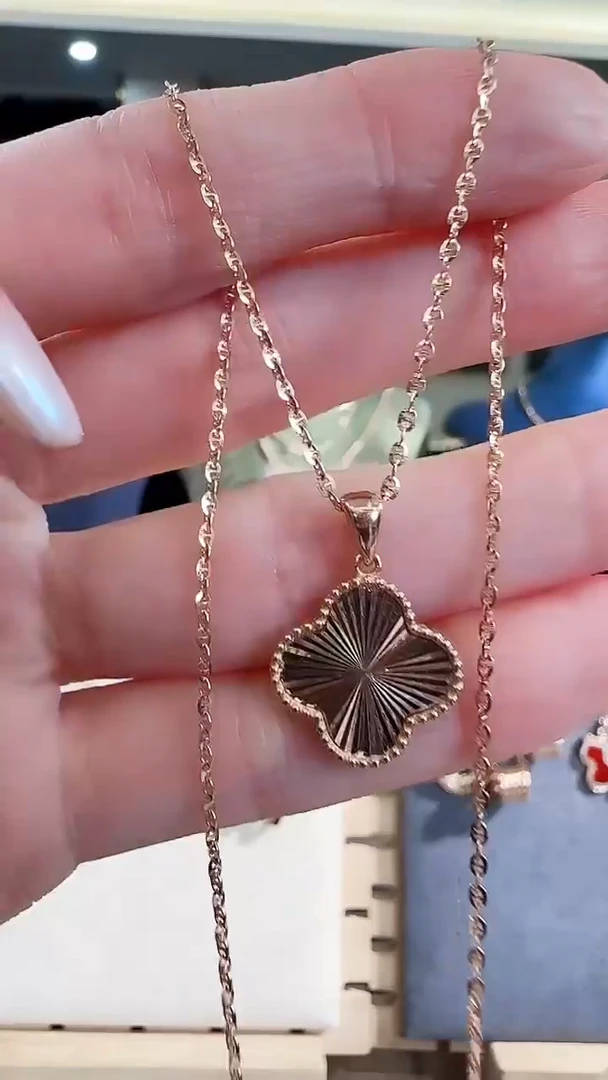 18K金吊坠(不含链)18K金幸运草吊坠