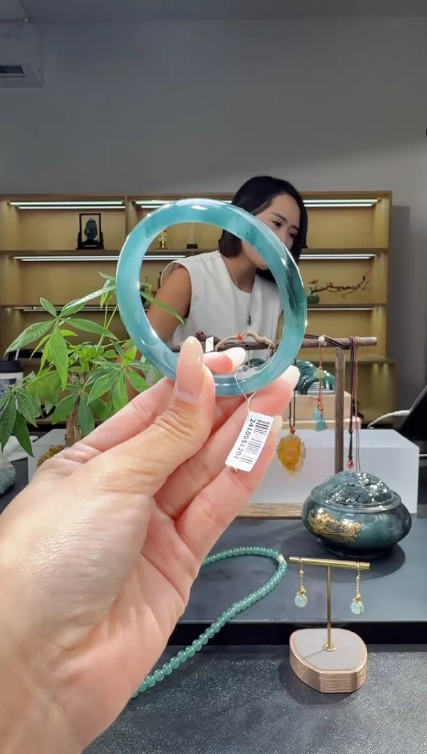 未镶嵌手镯翡翠56.6圈