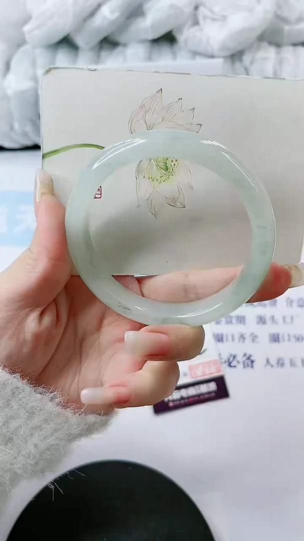 【闪购商品】石英质玉手镯未镶嵌多样性发货V512-62