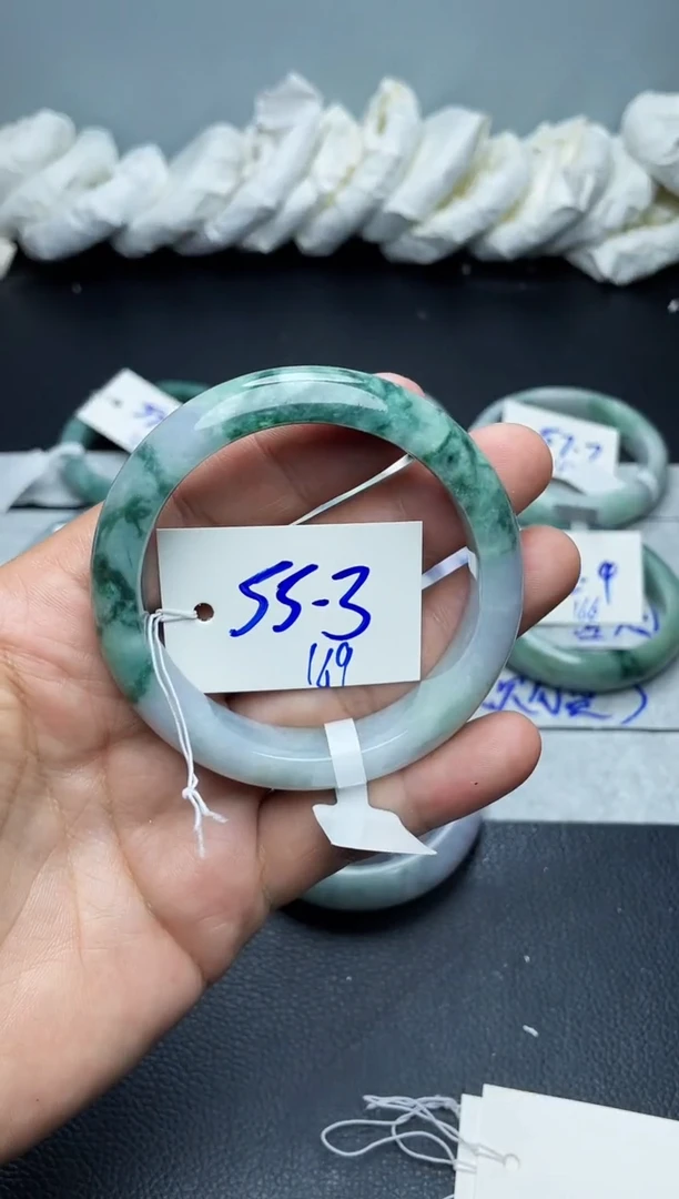 未镶嵌手镯翡翠169