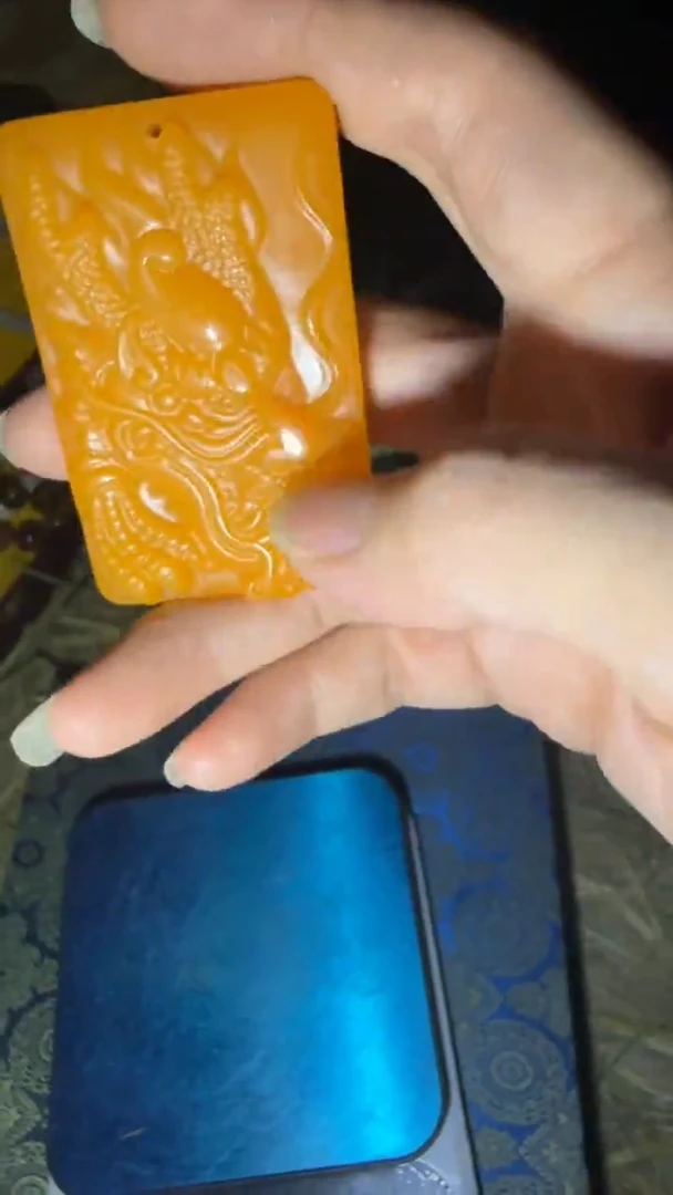 和田玉（黄玉）未镶嵌把件闪购高端商品链接