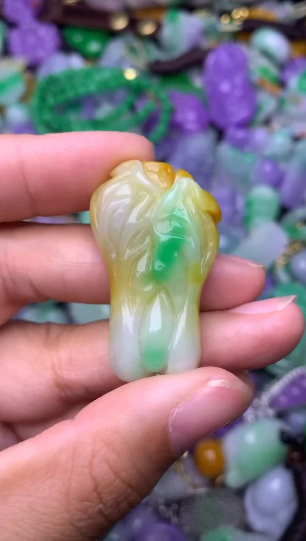 颈饰未镶嵌翡翠缅甸翡翠吊坠