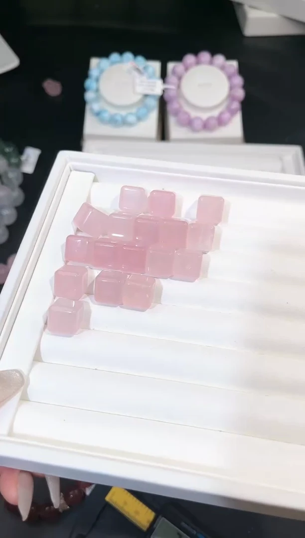 【闪购商品】水晶手链未镶嵌多样性发一Q16粉晶方糖