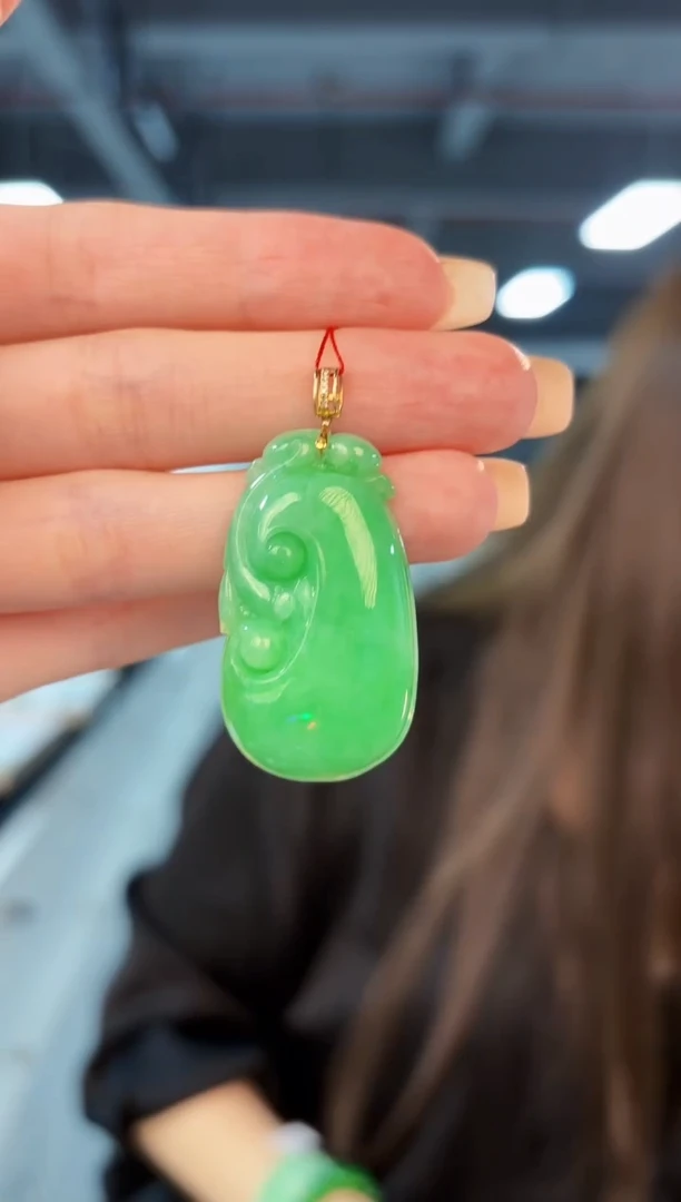 翡翠18K金镶嵌颈饰缅料A货/支持复检/一件