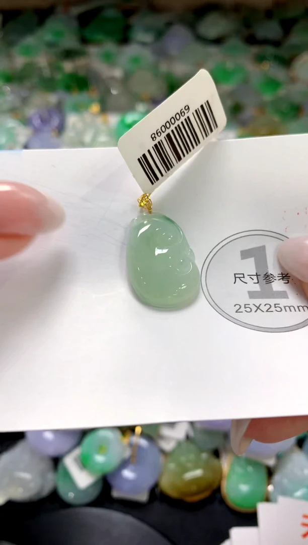 颈饰未镶嵌翡翠1