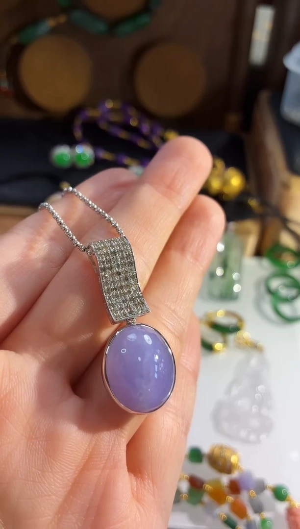 吊坠(不含链)18K金镶嵌翡翠吊坠