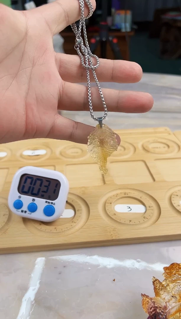 【闪购商品】泥塑古法琉璃叶子项链摆件