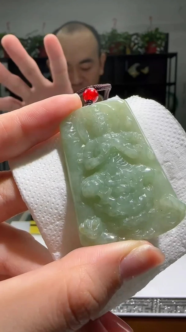 【闪购商品】翡翠颈饰未镶嵌天然翡翠A货吊坠