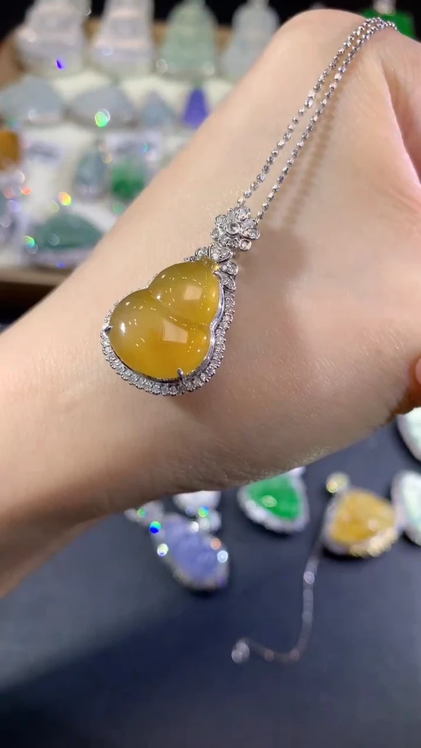 吊坠(不含链)18K金镶嵌翡翠57-葫芦（不含链