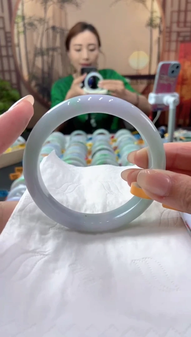 翡翠手镯未镶嵌000044575