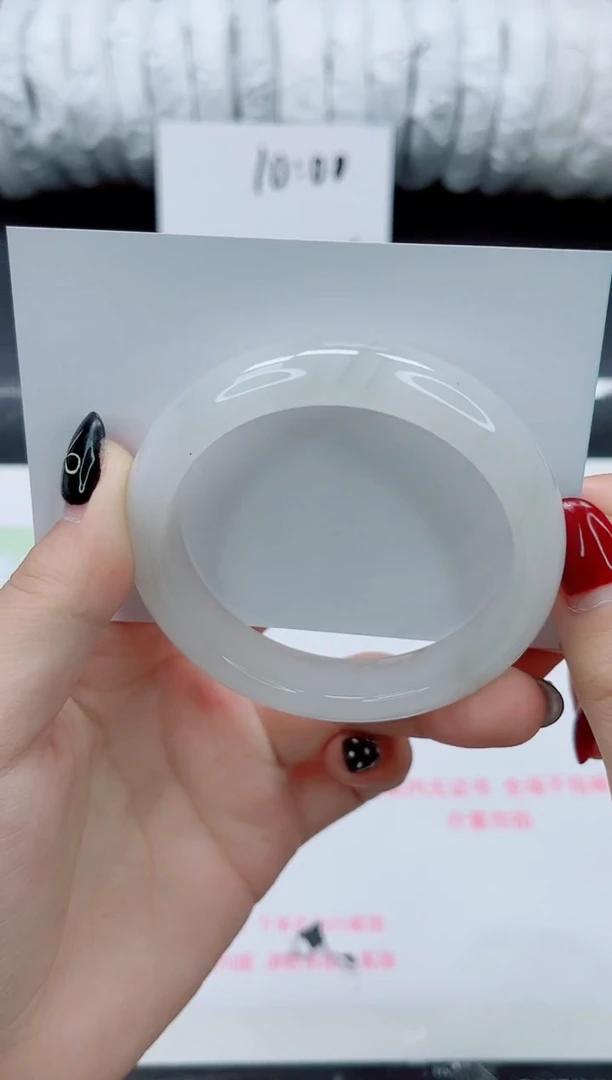 未镶嵌手镯石英质玉0147-56