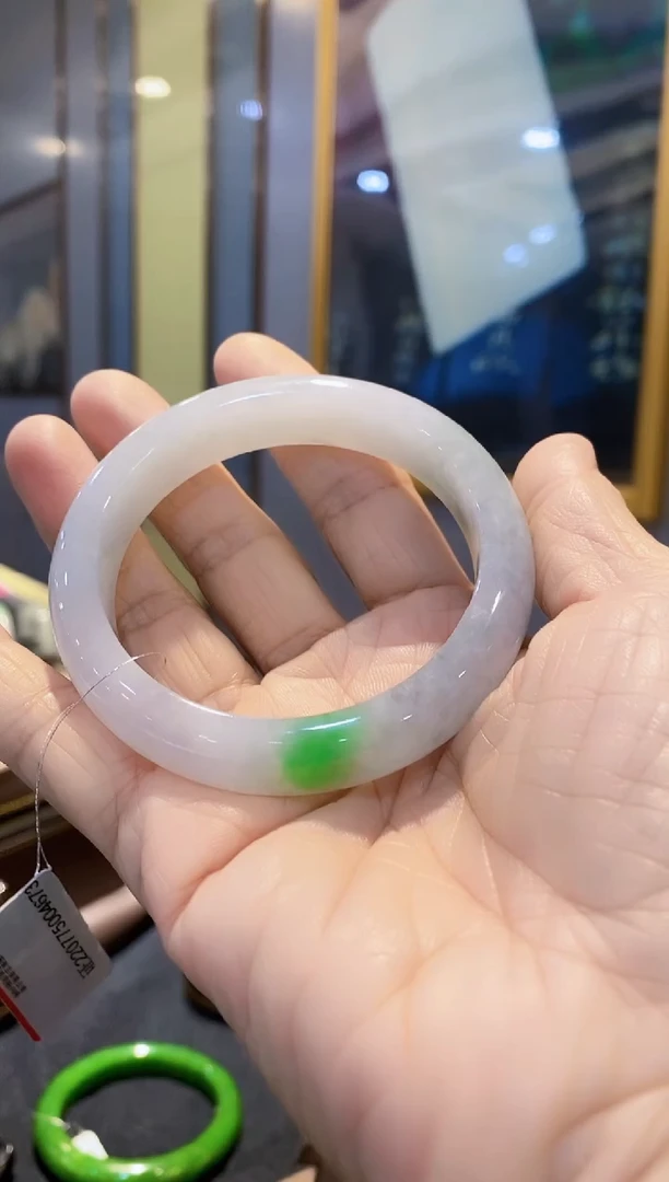 未镶嵌手镯翡翠翡翠手镯