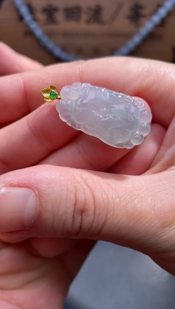 【闪购商品】翡翠颈饰18K金镶嵌8.........