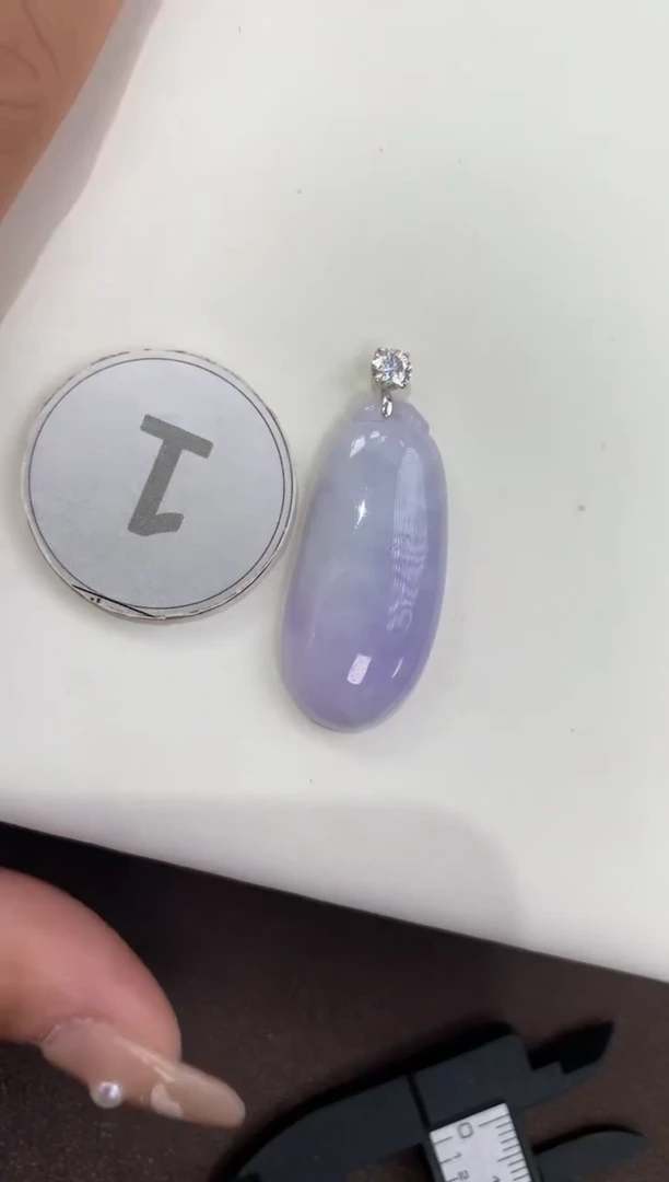 颈饰18K金镶嵌翡翠天然缅甸a货翡翠