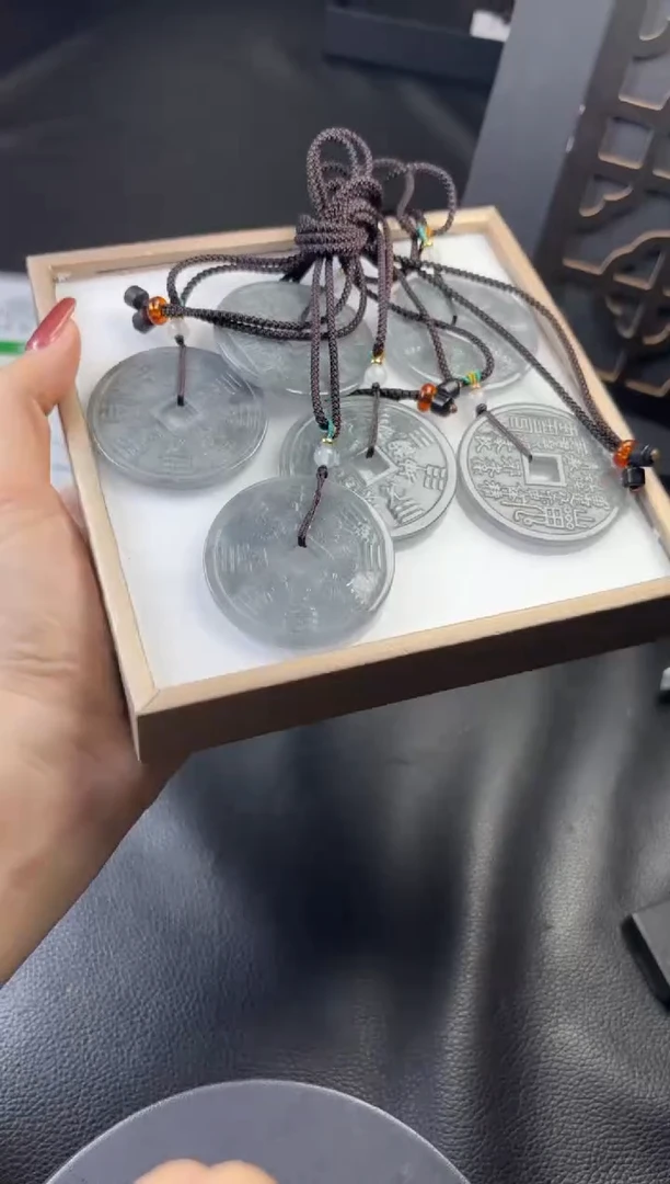 未镶嵌挂件翡翠多样性发一件25092508A