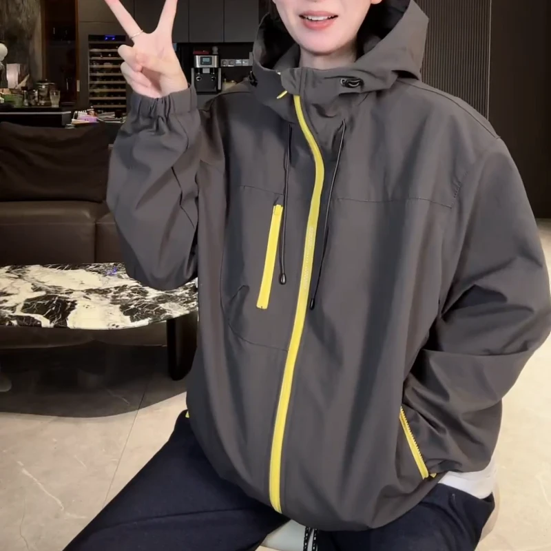 秋冬季情侣装运动户外休闲宽松拉链连帽冲锋衣外套LK2506098