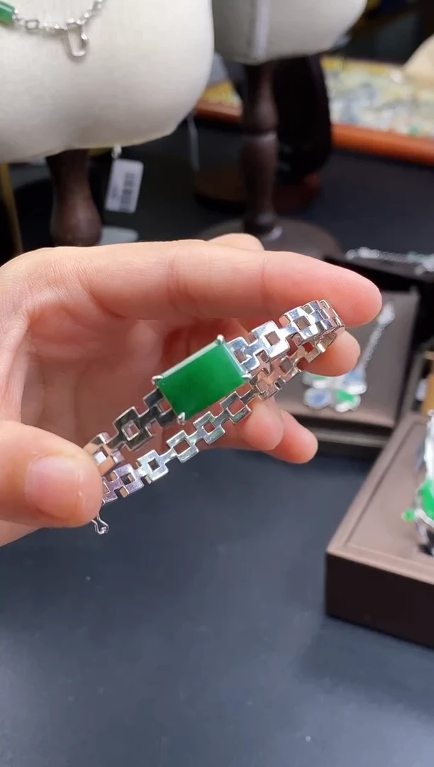 颈饰银S925镶嵌翡翠17676