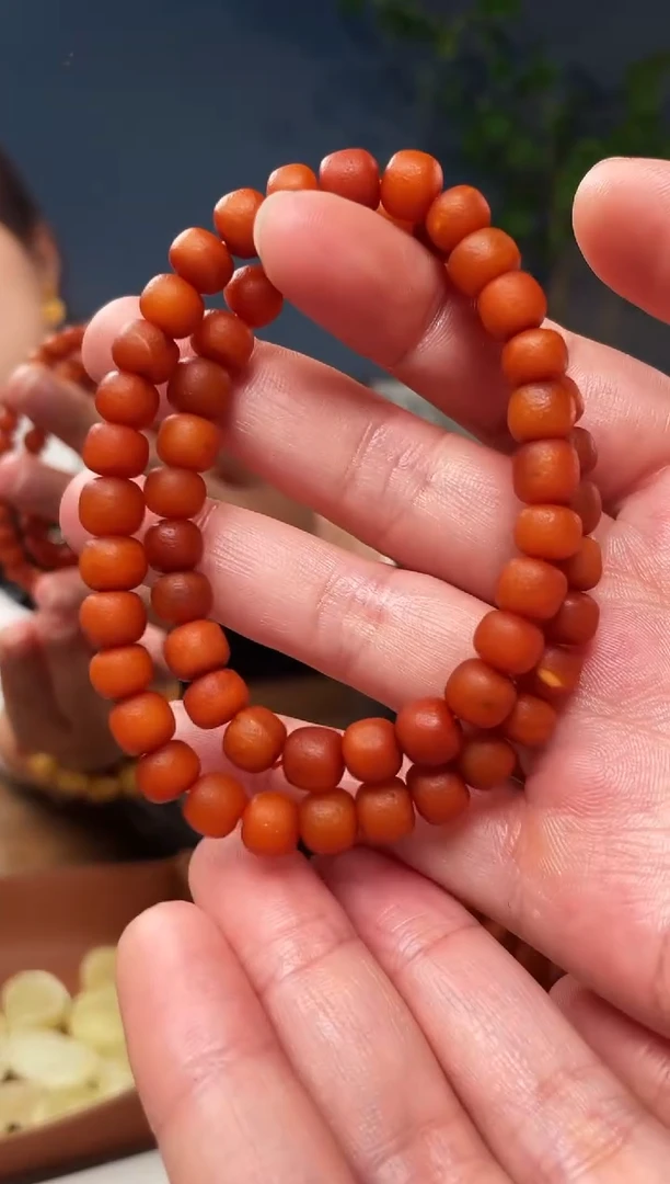 蜜蜡未镶嵌珠宝奇石多样性发货发其一假一赔四