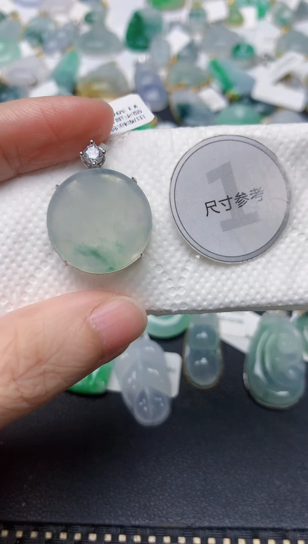 颈饰未镶嵌翡翠天然缅甸A货翡翠