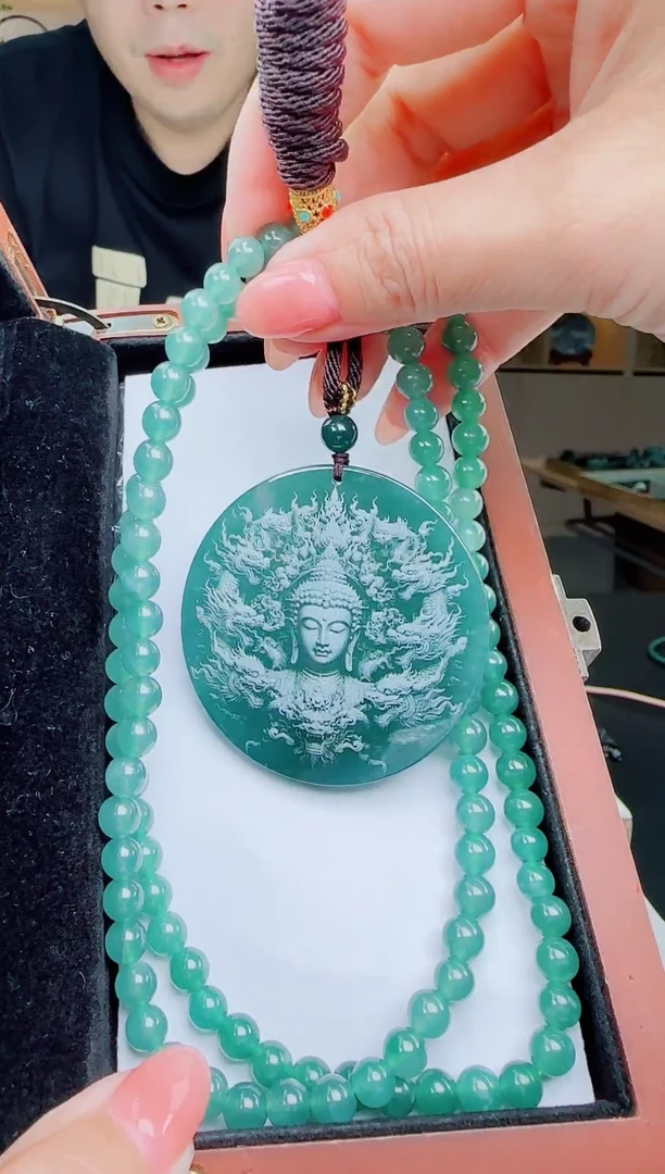 颈饰未镶嵌翡翠多样性发其一