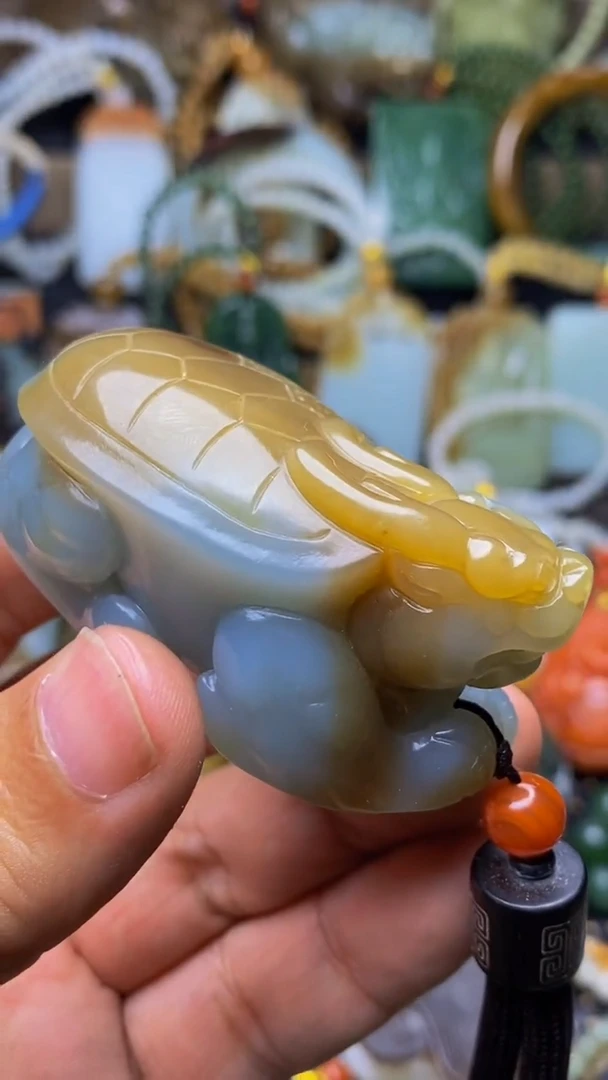 未镶嵌和田玉把件1