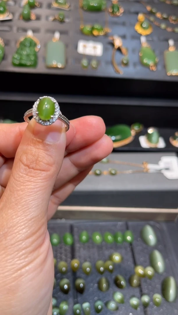 【闪购商品】和田玉碧玉猫眼戒指银S925镶嵌多样性发一