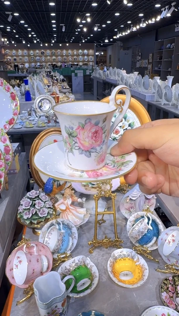 骨瓷娜娜中古瓷器如图所示47