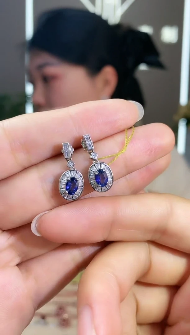 【闪购商品】蓝宝石耳饰银S925镶嵌耳饰