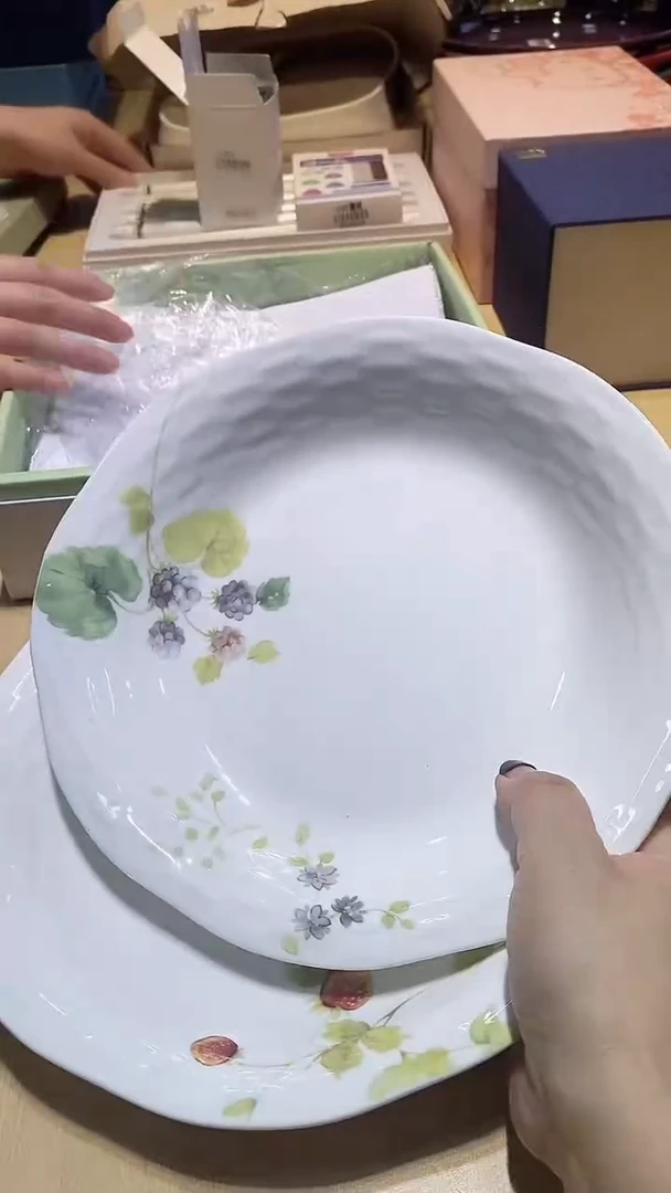 【闪购商品】瓷片锅碗瓢盆一件不剩