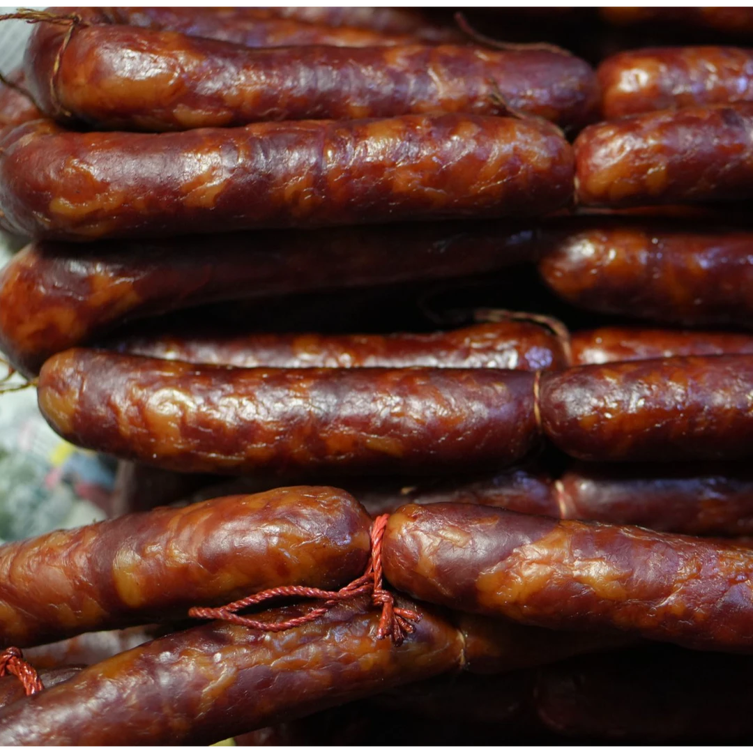正宗四川麻辣香肠农家土猪纯猪肉灌制柏树丫烟熏腊肠