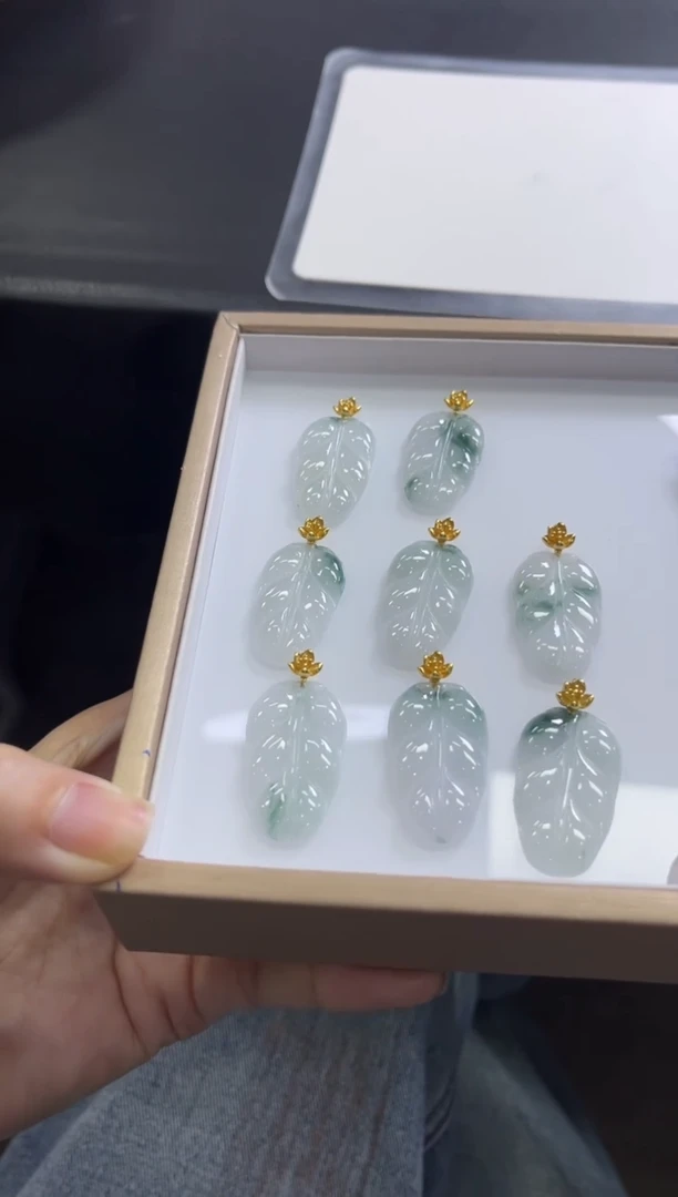 颈饰银S925镶嵌翡翠V406/多样性发一件/配绳子