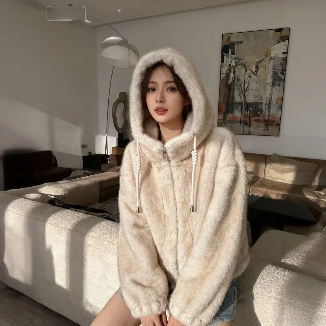 连帽街头风短款女奥尔良奶油色中国码女士冬季加厚保暖环保皮草