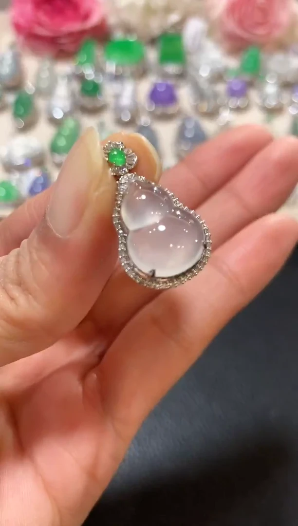 吊坠(不含链)18K金镶嵌翡翠z63