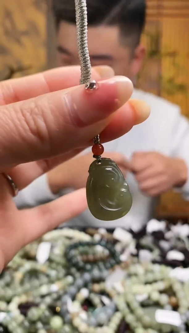 【闪购商品】和田玉颈饰未镶嵌多样性发货，拍一发一