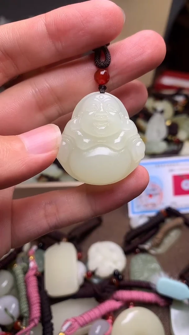 玉新疆料青海料清水弥勒佛吊坠