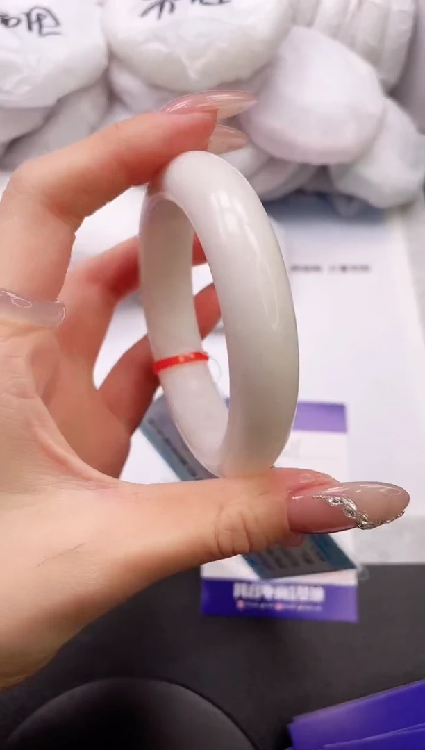 【闪购商品】和田玉手镯未镶嵌26K321-56