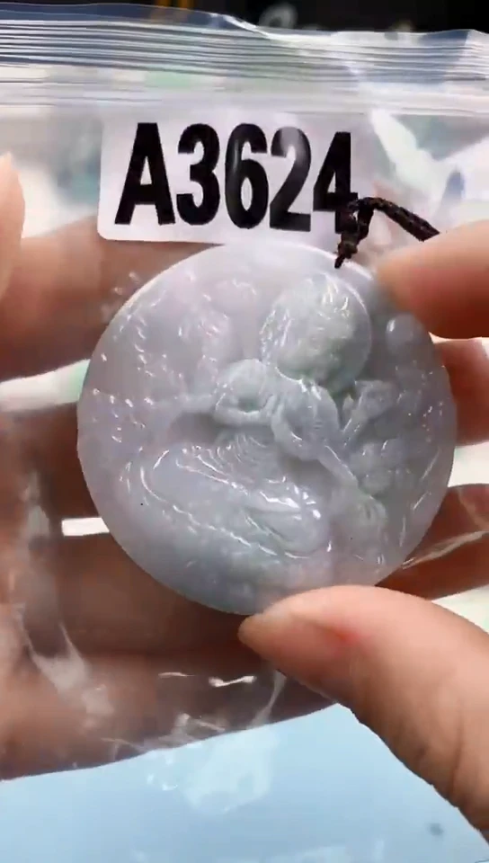 翡翠未镶嵌颈饰天然翡翠吊坠挂件